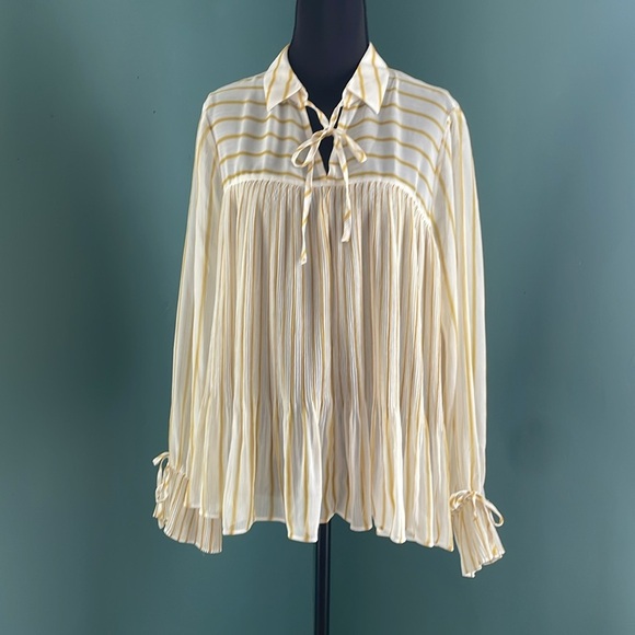 Lauren Conrad Striped Blouse light weight - Picture 1 of 6